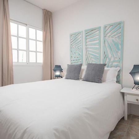 Comfortable Centric Apartment Steps From The Beach Gran Tarajal Eksteriør bilde